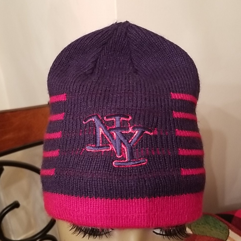 NY blue with red stripe men's knit hat